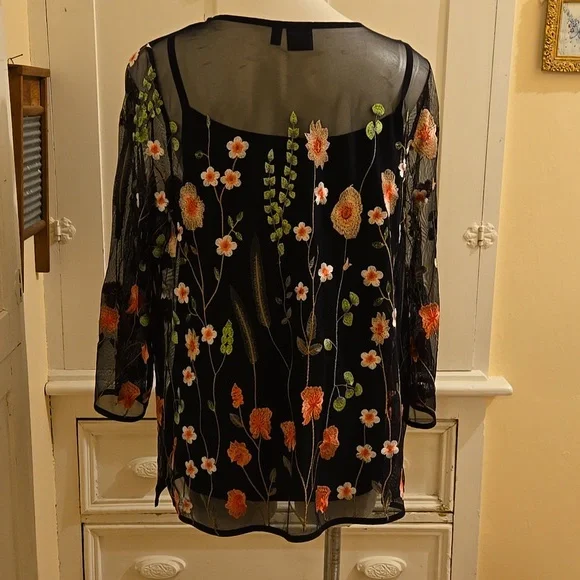 Rafaella black 2 pc mesh embroidered top Sz XL - Picture 3 of 6